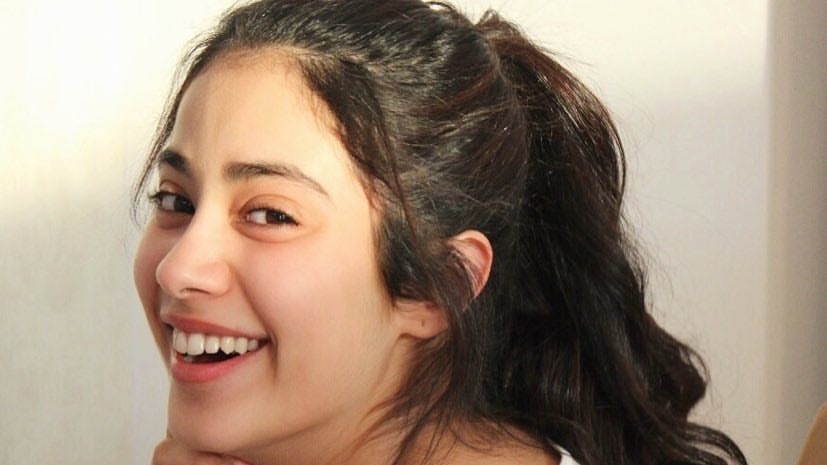 Janhvi Kapoor claims a good champi is what helps her unwind after a long day